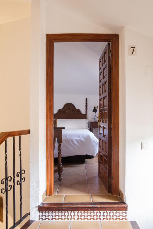 Tugasa Hotel Y Casas Rurales La Posada Villaluenga Del Rosario Exterior foto